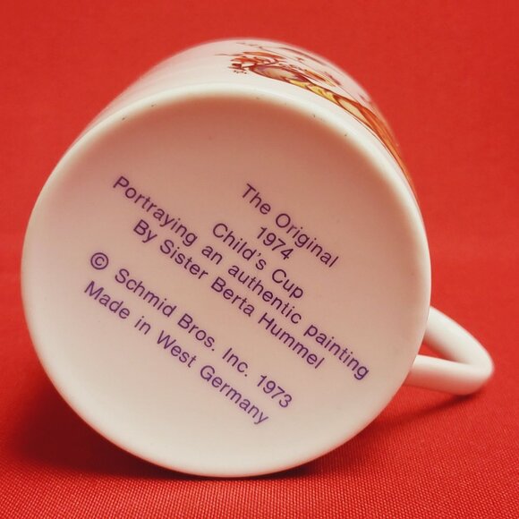 Schmid Berta Hummel Childs Cup Second in a Series 1975 Annual Collector Cup - Picture 9 of 14
